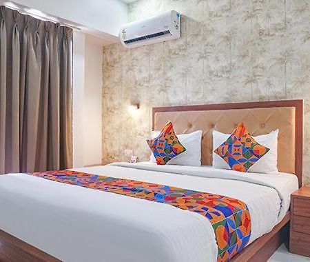 Hotel Dhd Deluxe - New Delhi Railway Station Eksteriør billede