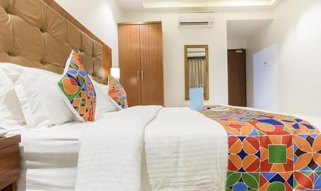 Hotel Dhd Deluxe - New Delhi Railway Station Eksteriør billede